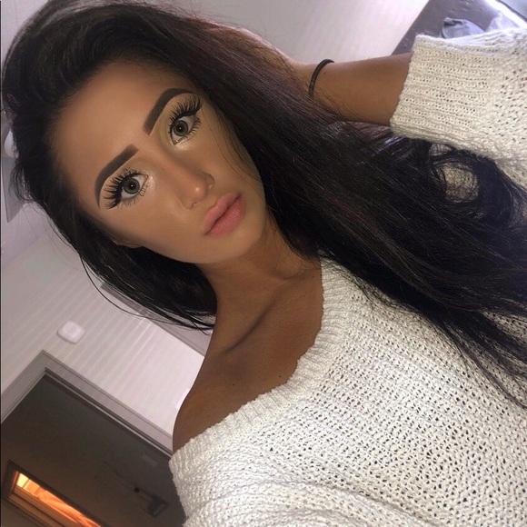 Meet your Posher, Joelle - Picture 1 of 1